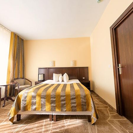 Hotel Parc Alba Iulia Exterior photo