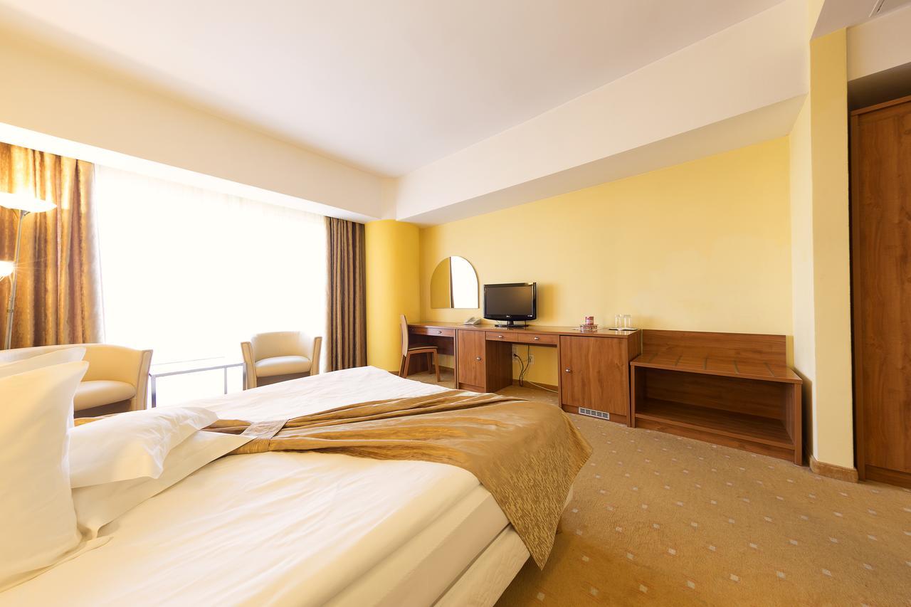 Hotel Parc Alba Iulia Exterior photo