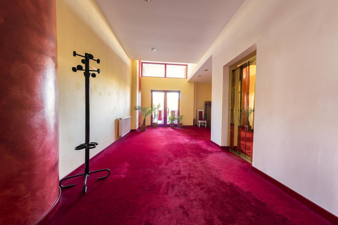 Hotel Parc Alba Iulia Exterior photo